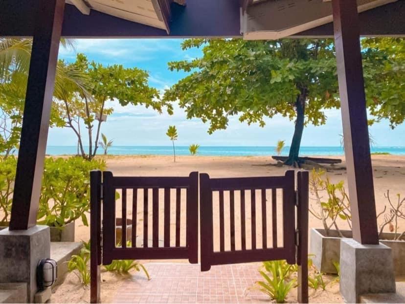 Dang Sea Beach Resort - Sha Nai Yang Beach Buitenkant foto