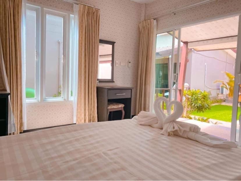 Dang Sea Beach Resort - Sha Nai Yang Beach Buitenkant foto